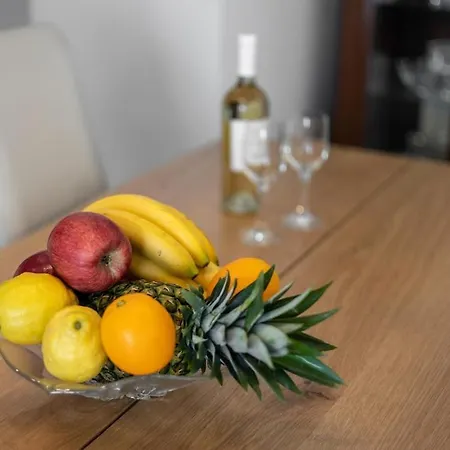 Comfort 5 Person Apartman, Free Parking Solin